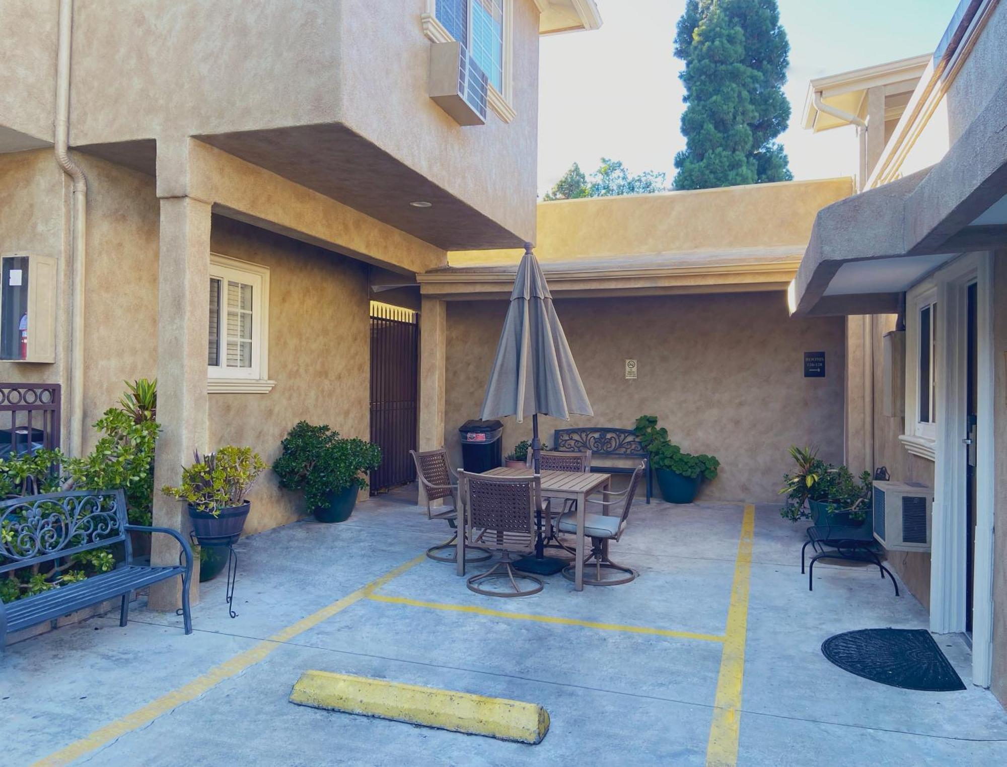 Nite Inn At Universal City - Walking Distance To Universal Studios Hollywood Λος Άντζελες Εξωτερικό φωτογραφία