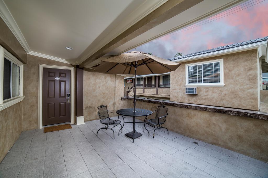Nite Inn At Universal City - Walking Distance To Universal Studios Hollywood Λος Άντζελες Εξωτερικό φωτογραφία